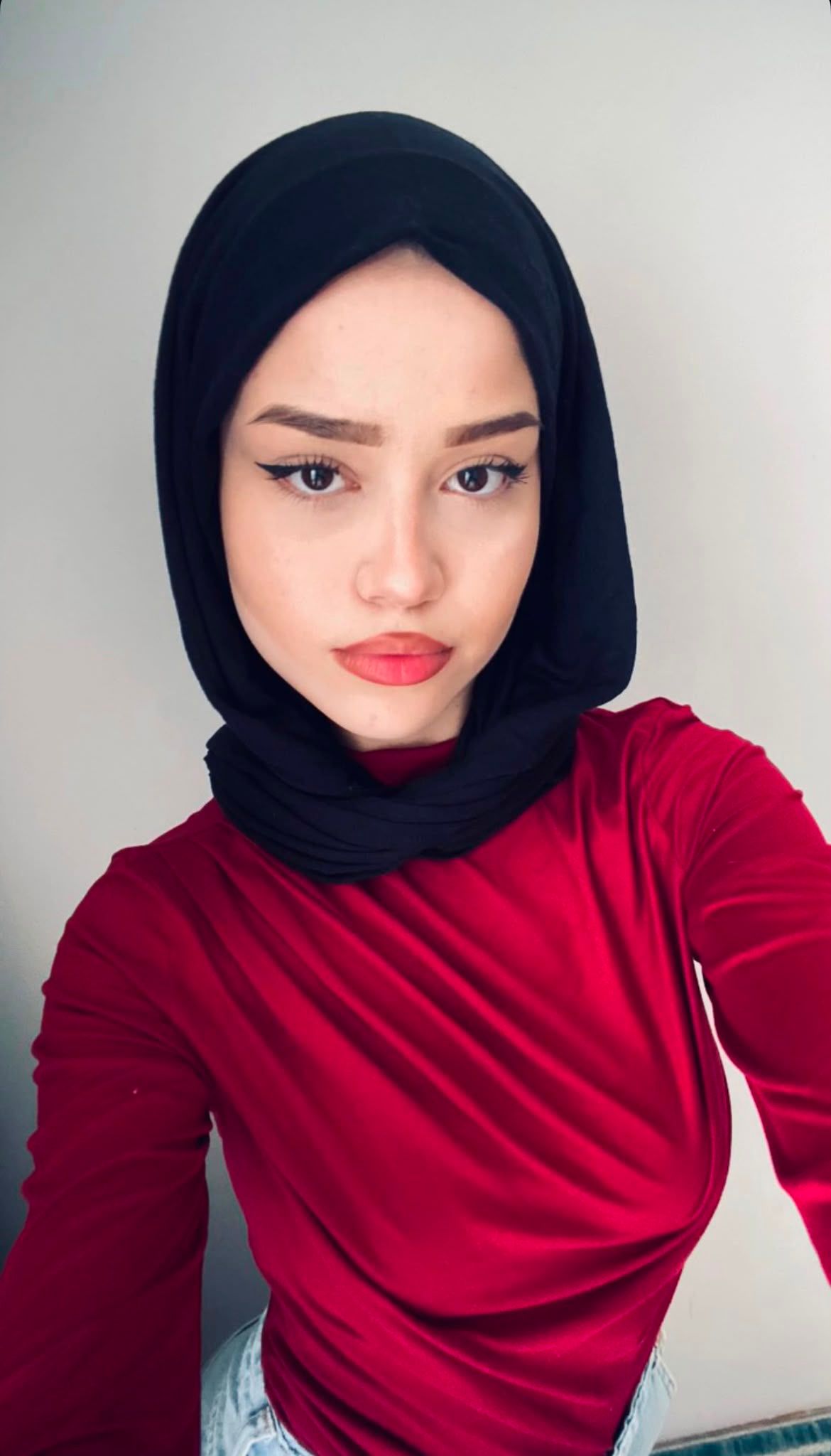 Aydoğmuş Başarıya Yatırım Kadın Escort Aylin