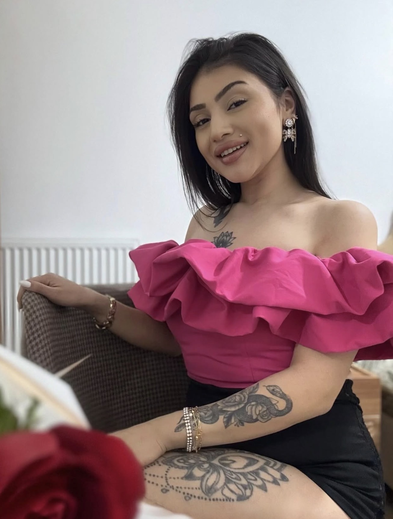 Altıntaş Güzel ve Enerjik Kadın Escort Pınar