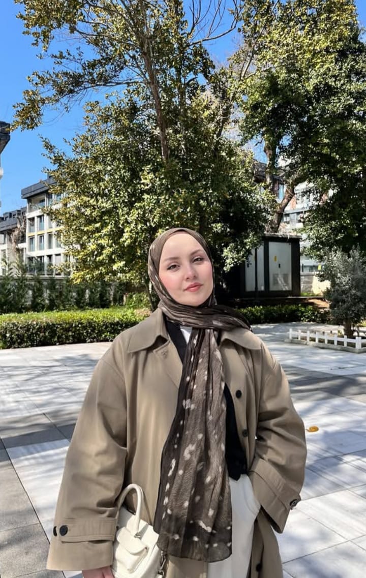 İstasyon Huzur Dolu Kadın Bayan Escort Lale