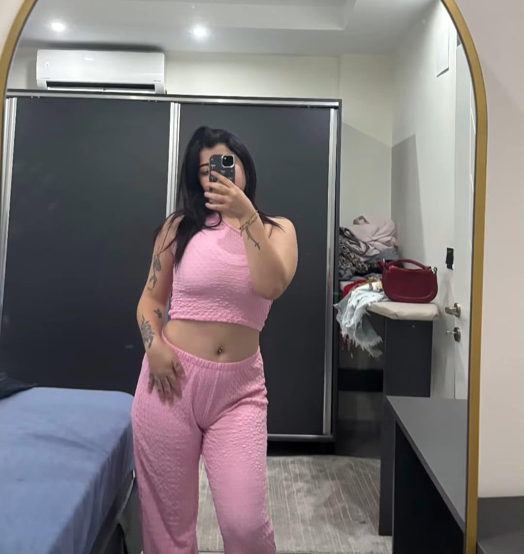Kuruca Yavaş Adımlarla Sevgili Bayan Escort Tanya