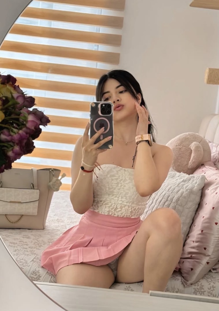 Kavak Sadık Bir Sevgili Escort Bayan Neval