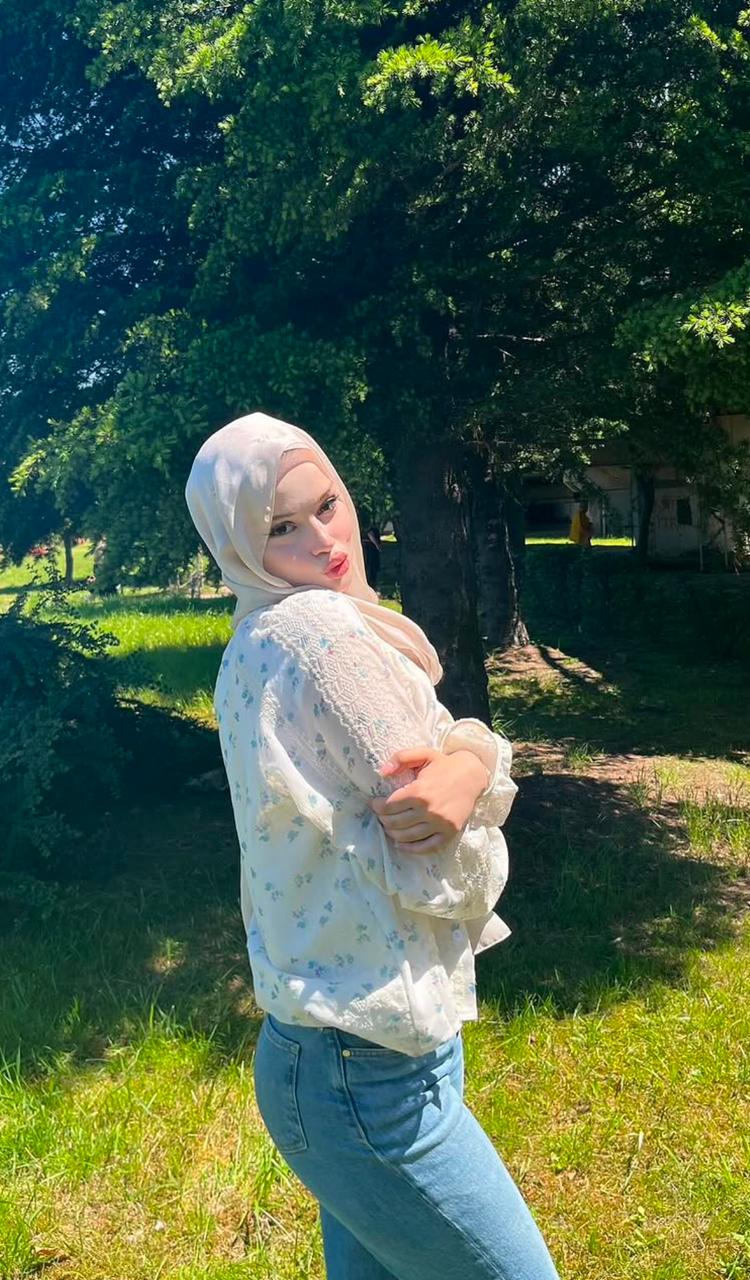 Ahatlar Yabancı Escort Bayan Belgin